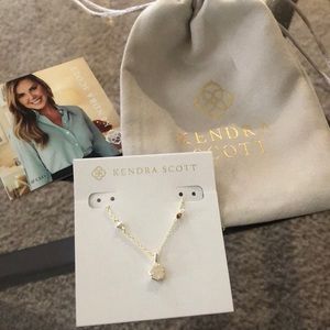 Kendra Scott Necklace